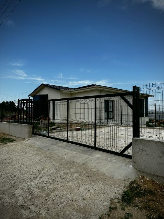 Uçar Raylı Kapı Ankara