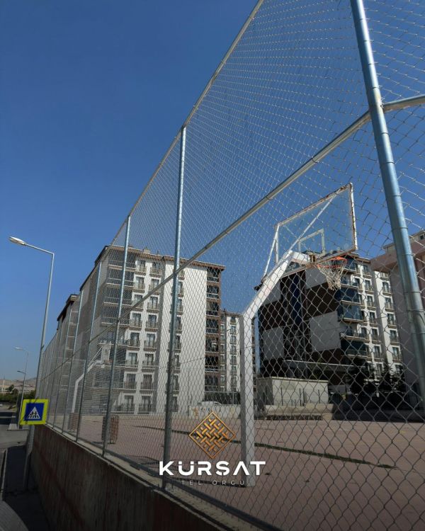 beton direk, kafes tel, dikenli tel, panel çit, çimçit, halı saha
